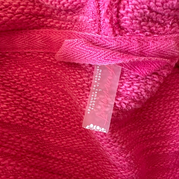 Top - Picture 2 of 3